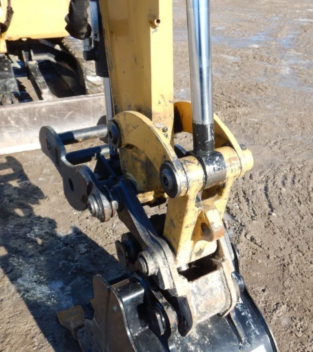 2016 Caterpillar 304E2 CR mini excavator