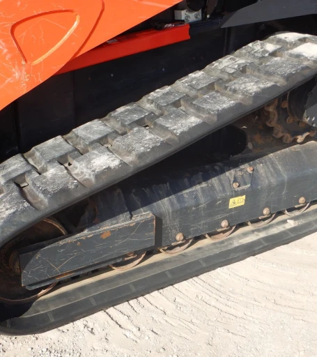 2015 Kubota SVL90-2 skid steer