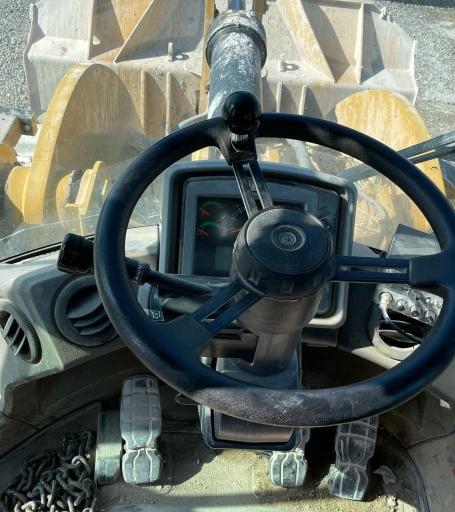 2012 Caterpillar 962K wheel loader