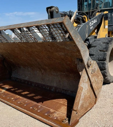 2013 John Deere 624K wheel loader