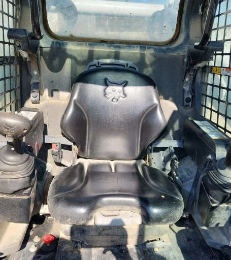 2018 Bobcat T770 tracked skid steer loader