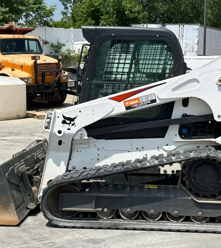 2020 Bobcat T770 tracked skid steer loader