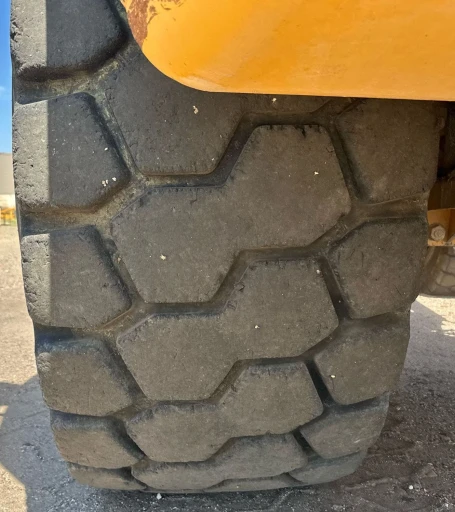 2011 Volvo A40F haul truck