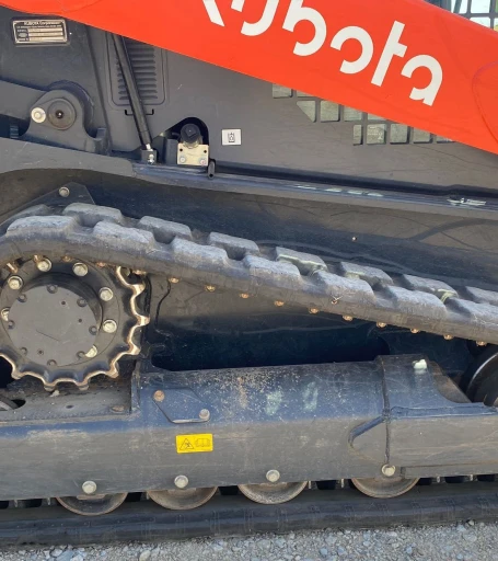 2021 Kubota SVL65-2  tracked skid steer loader
