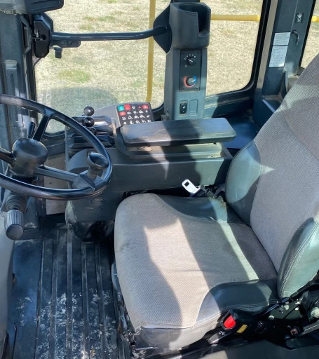 2011 John Deere 844K wheel loader