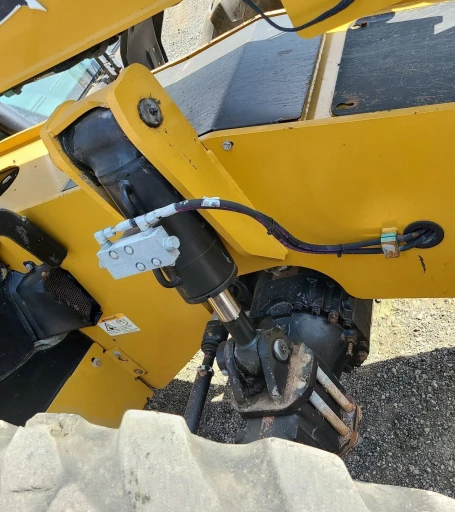 2017 Caterpillar TL1255D telehandler