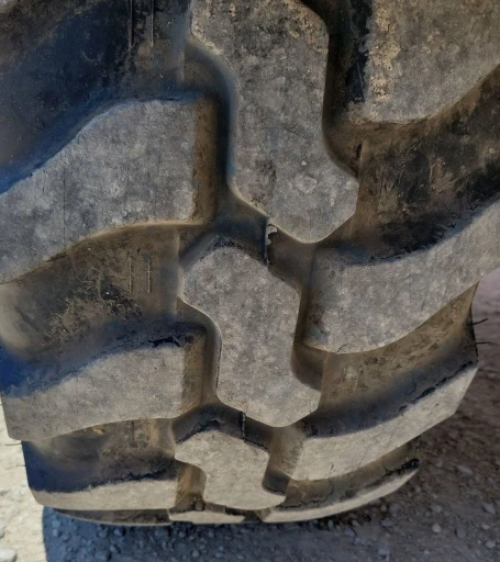 2022 JCB 407 wheel loader
