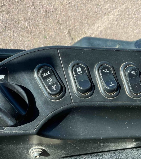 2019 Komatsu WA270-8 Wheel Loader