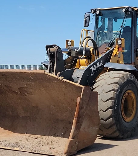 2012 John Deere 744K wheel loader