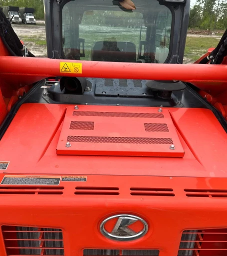 2021 Kubota SVL97-2 tracked skid steer loader