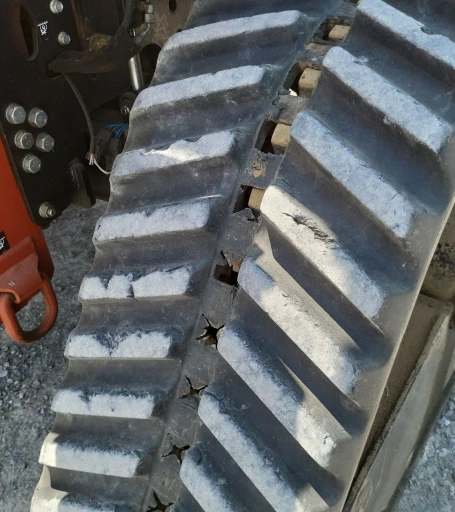 2012 Ditch Witch RT120 Quad vibratory cable plow