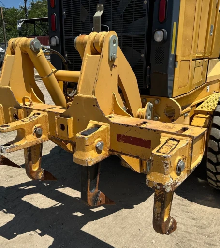 2011 John Deere 772G motor grader