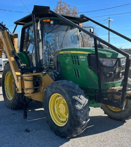 2015 John Deere 6125M MFWD tractor